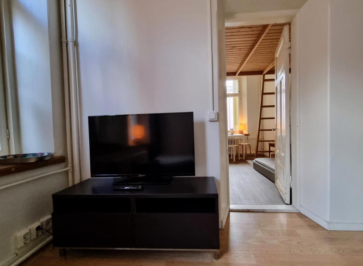 Appartamento 4 Blocks From Stockmann Helsinki Esterno foto