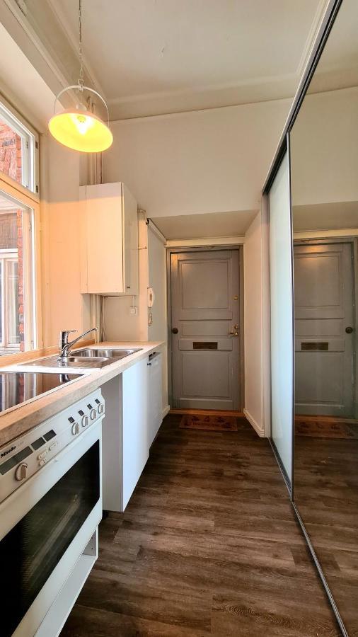 Appartamento 4 Blocks From Stockmann Helsinki Esterno foto